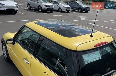 Хэтчбек MINI Cooper 2002 в Буче