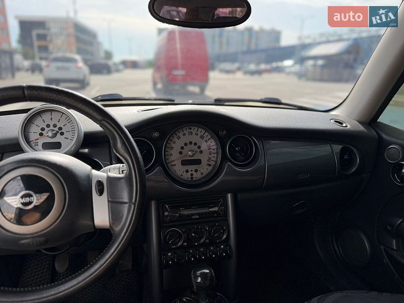 Хетчбек MINI Cooper 2004 в Івано-Франківську