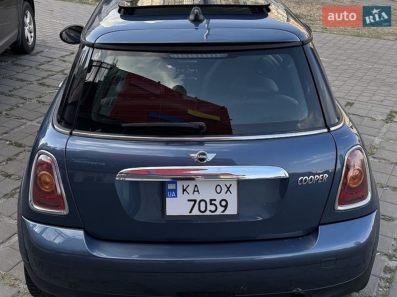 Хетчбек MINI Cooper 2010 в Києві
