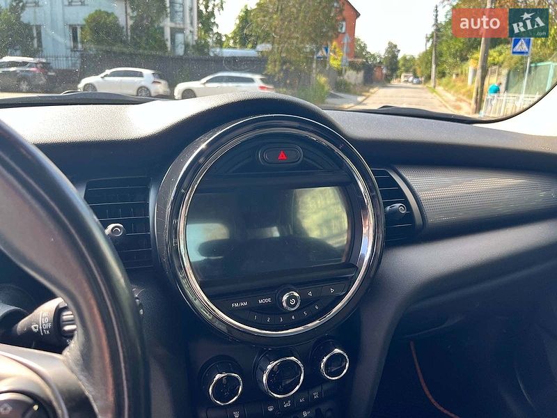 Хэтчбек MINI Cooper 2015 в Киеве