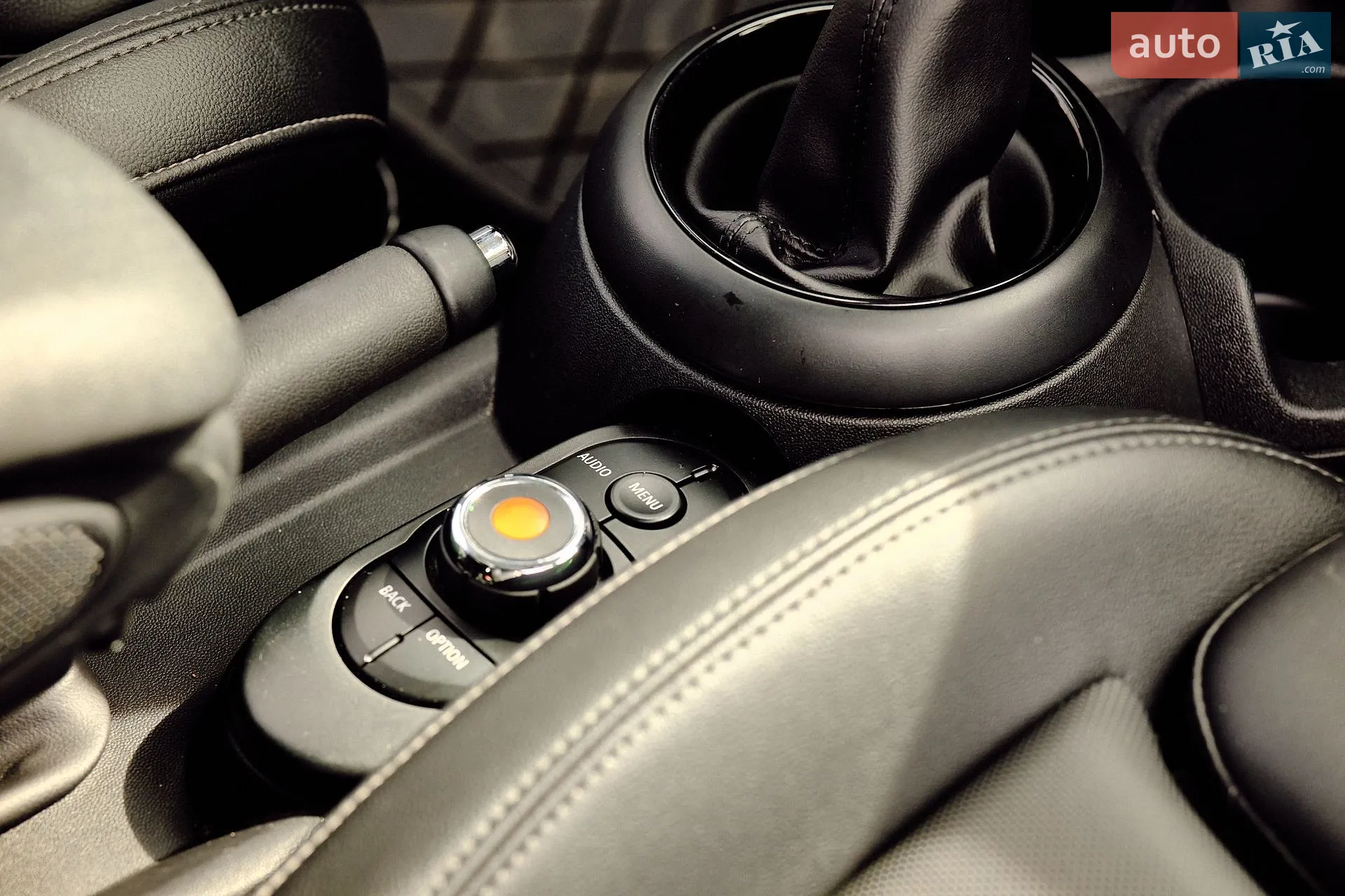 2017 MINI Cooper - мініатюра 16