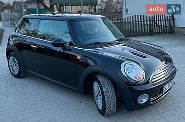 Хэтчбек MINI Cooper 2009 в Львове фото Хэтчбек MINI Cooper 2009 в Львове
