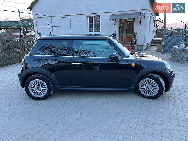 Хэтчбек MINI Cooper 2009 в Львове фото 2 Хэтчбек MINI Cooper 2009 в Львове