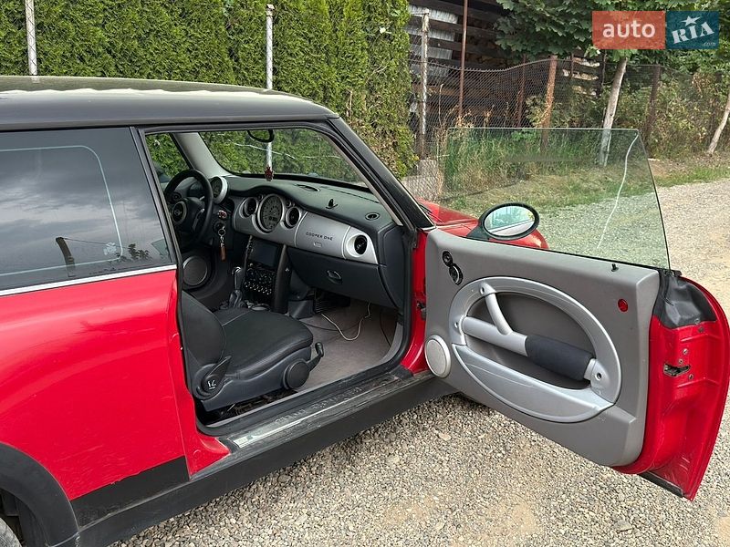 Хетчбек MINI Cooper 2004 в Чернівцях фото 10 Хетчбек MINI Cooper 2004 в Чернівцях