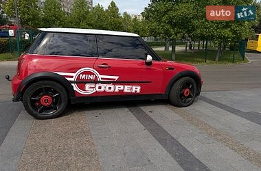 Хетчбек MINI Cooper 2004 в Дніпрі