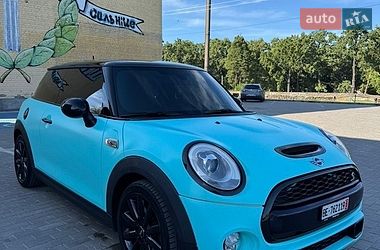Хетчбек MINI Cooper 2015 в Луцьку