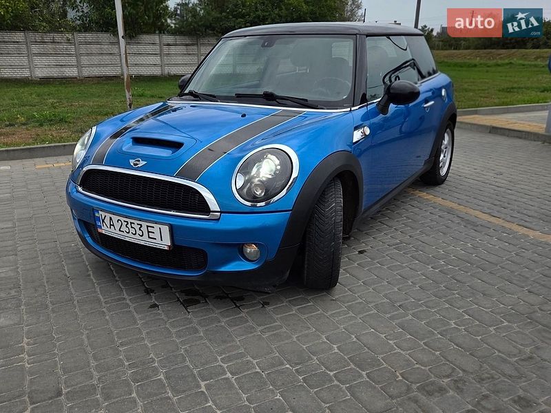 MINI Cooper 2010