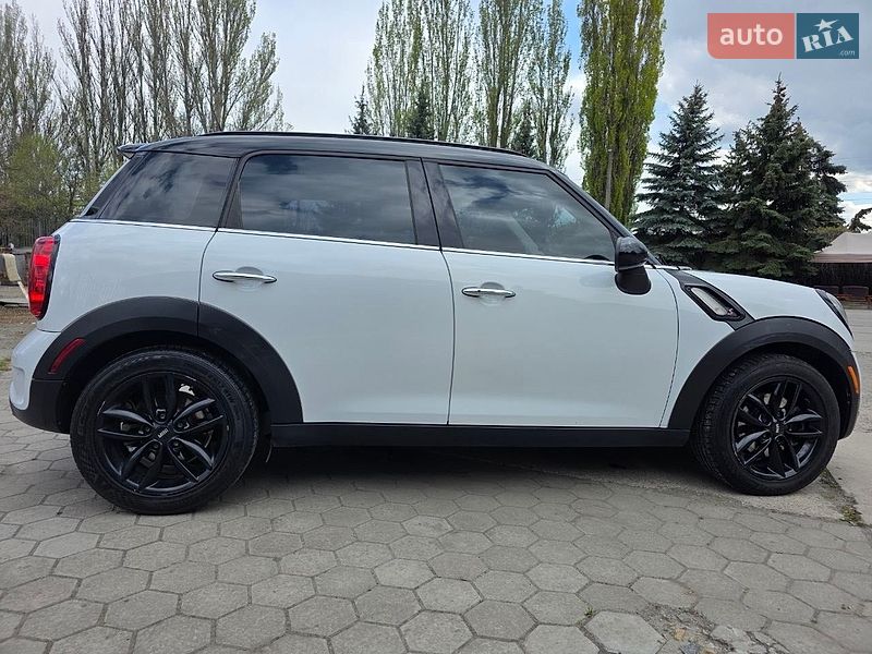 Хетчбек MINI Cooper 2016 в Дніпрі