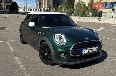 Хэтчбек MINI Cooper 2016 в Киеве