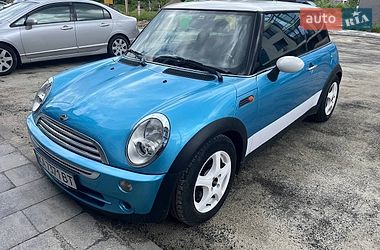 Хэтчбек MINI Cooper 2004 в Ирпене