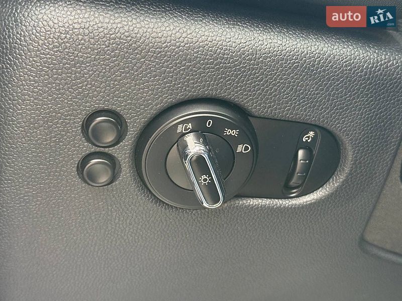 Хэтчбек MINI Cooper 2014 в Житомире