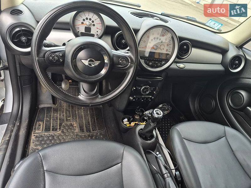 Хетчбек MINI Cooper 2010 в Лохвиці