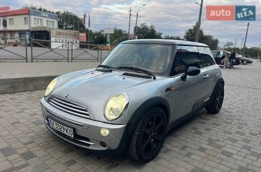 Хэтчбек MINI Cooper 2004 в Одессе