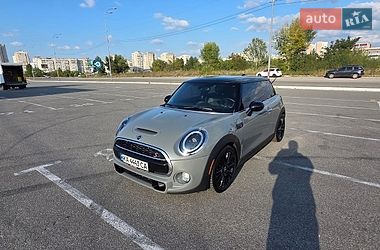 Хэтчбек MINI Cooper 2018 в Киеве