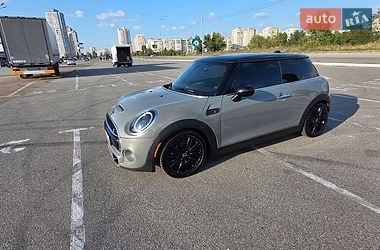 Хэтчбек MINI Cooper 2018 в Киеве