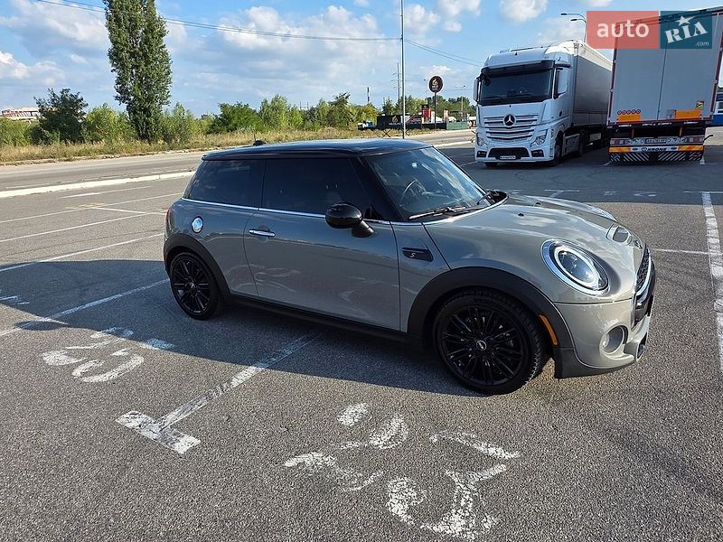 Хетчбек MINI Cooper 2018 в Києві