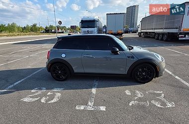 Хэтчбек MINI Cooper 2018 в Киеве