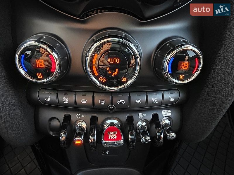 Хэтчбек MINI Cooper 2018 в Киеве