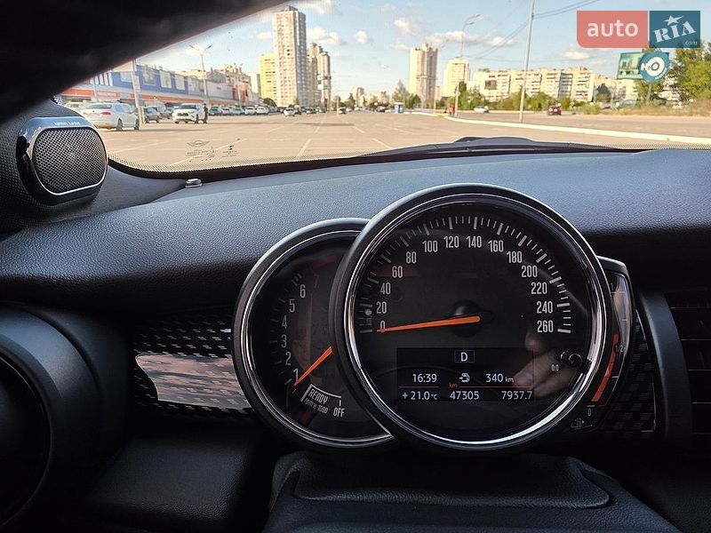 Хэтчбек MINI Cooper 2018 в Киеве
