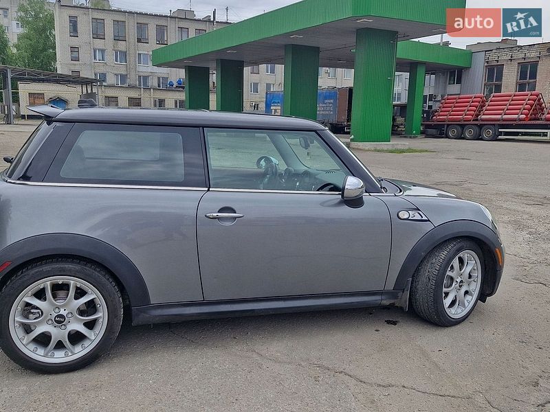 Хэтчбек MINI Cooper 2009 в Кременчуге