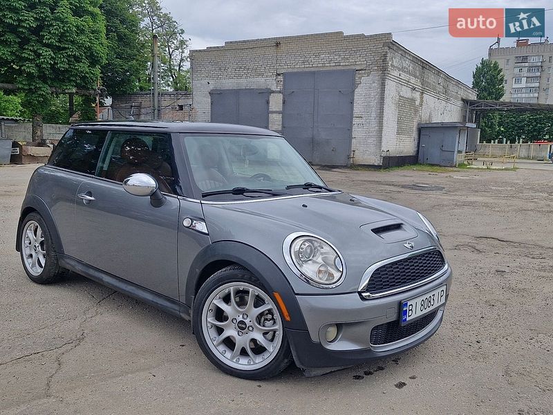 Хэтчбек MINI Cooper 2009 в Кременчуге