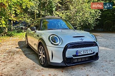 Хэтчбек MINI Cooper 2021 в Львове Хэтчбек MINI Cooper 2021 в Львове
