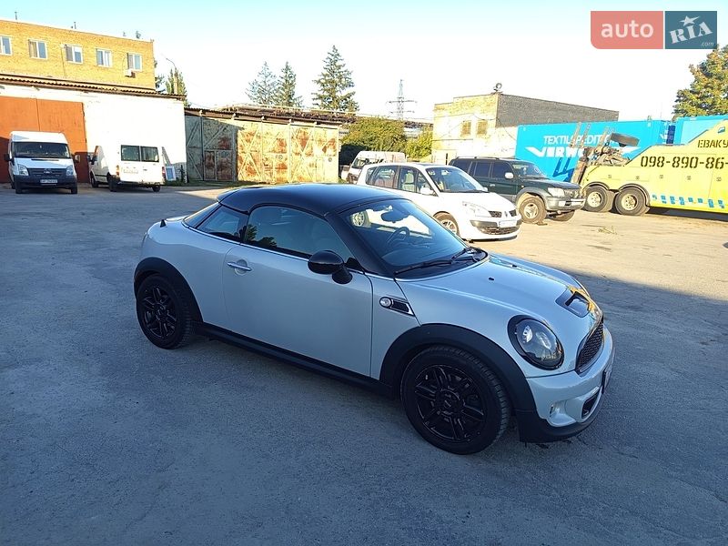 Хэтчбек MINI Cooper 2012 в Житомире