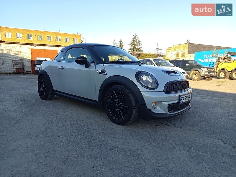 Хэтчбек MINI Cooper 2012 в Житомире