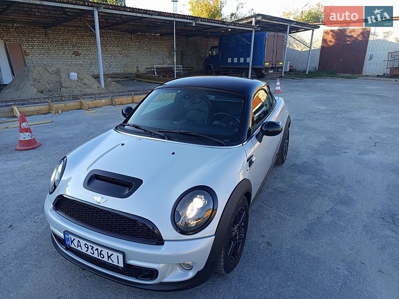 Хэтчбек MINI Cooper 2012 в Житомире