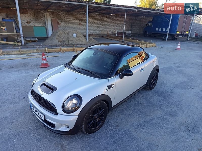 Хэтчбек MINI Cooper 2012 в Житомире