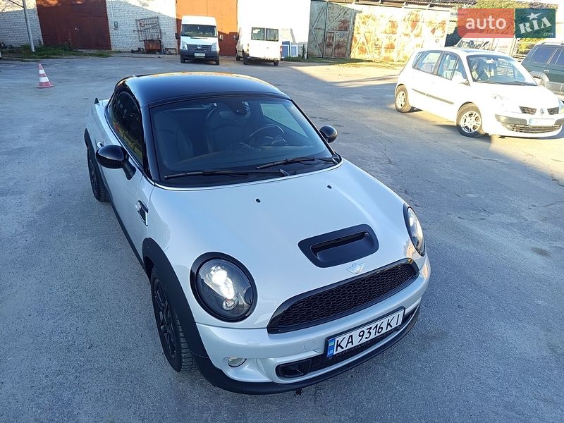 Хэтчбек MINI Cooper 2012 в Житомире