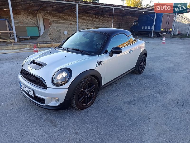Хэтчбек MINI Cooper 2012 в Житомире