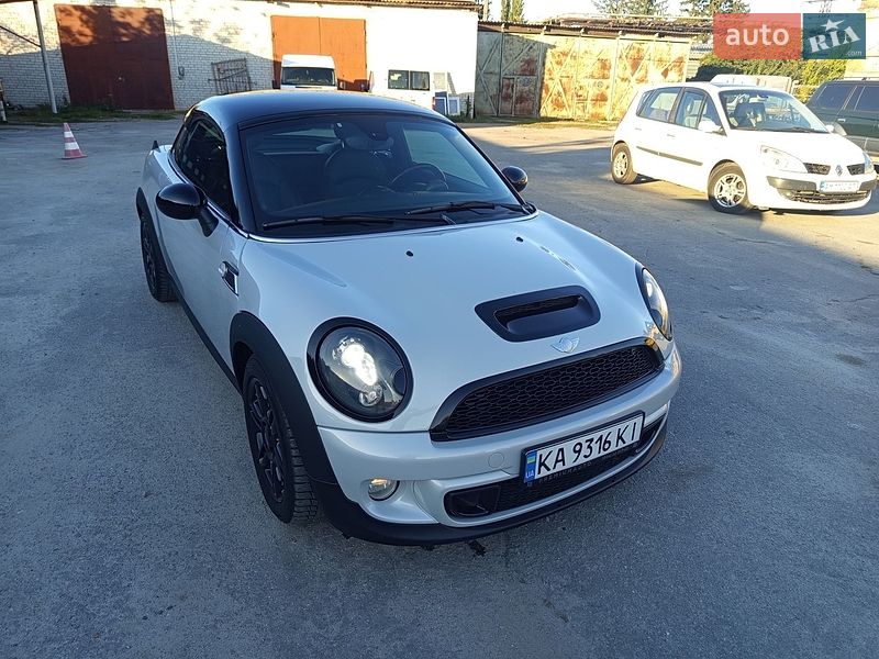 Хэтчбек MINI Cooper 2012 в Житомире