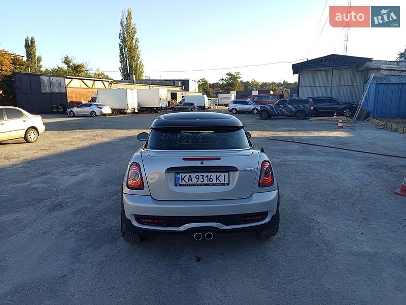 Хэтчбек MINI Cooper 2012 в Житомире