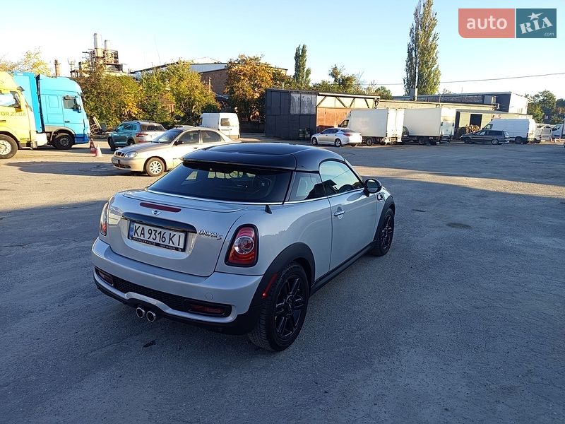 Хэтчбек MINI Cooper 2012 в Житомире