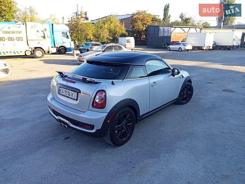 Хэтчбек MINI Cooper 2012 в Житомире