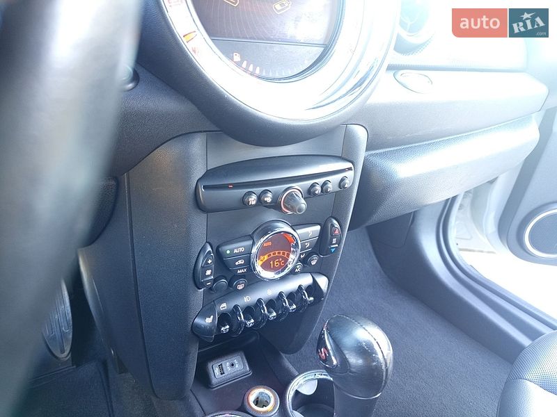 Хэтчбек MINI Cooper 2012 в Житомире