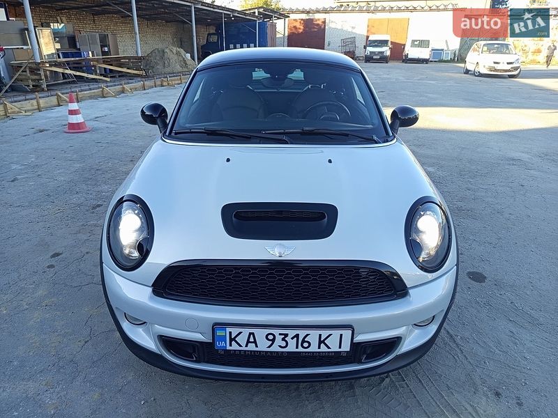 Хэтчбек MINI Cooper 2012 в Житомире