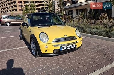 Хэтчбек MINI Cooper 2003 в Киеве