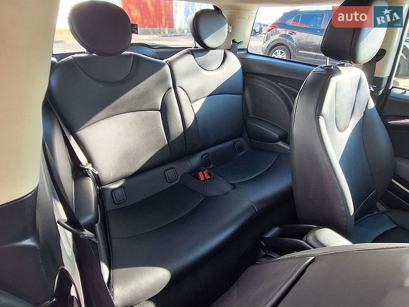 Хэтчбек MINI Cooper 2011 в Одессе
