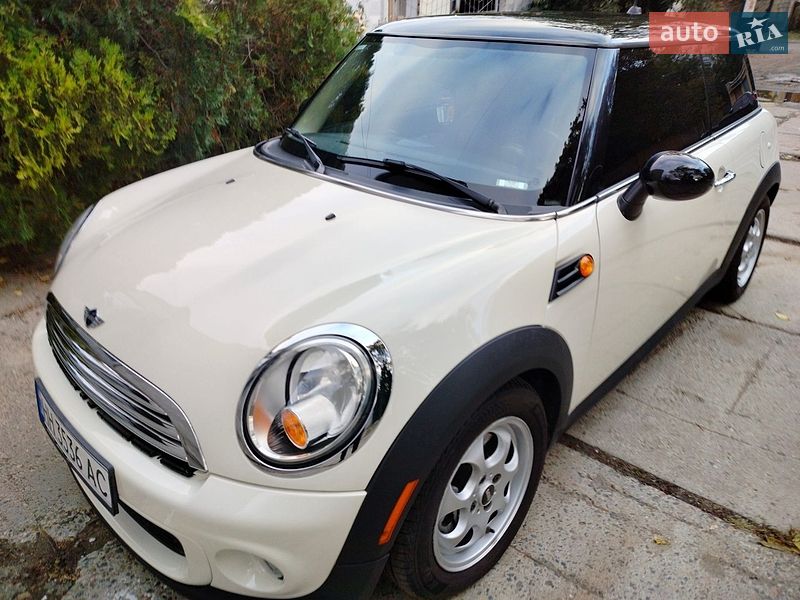 MINI Cooper 2012