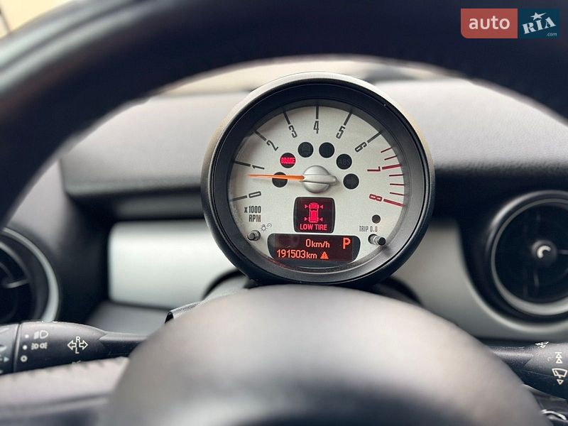 Хэтчбек MINI Cooper 2012 в Хмельницком