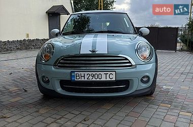 Хэтчбек MINI Cooper 2012 в Одессе