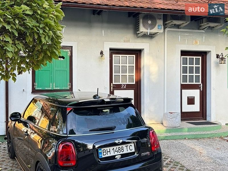 Хэтчбек MINI Cooper 2014 в Киеве