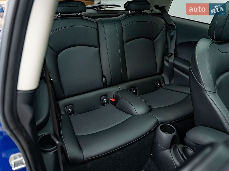 Хэтчбек MINI Cooper 2019 в Киеве