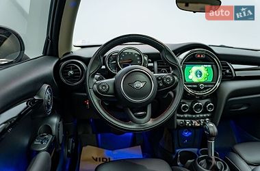 Хэтчбек MINI Cooper 2019 в Киеве