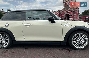 Хетчбек MINI Cooper 2018 в Дніпрі