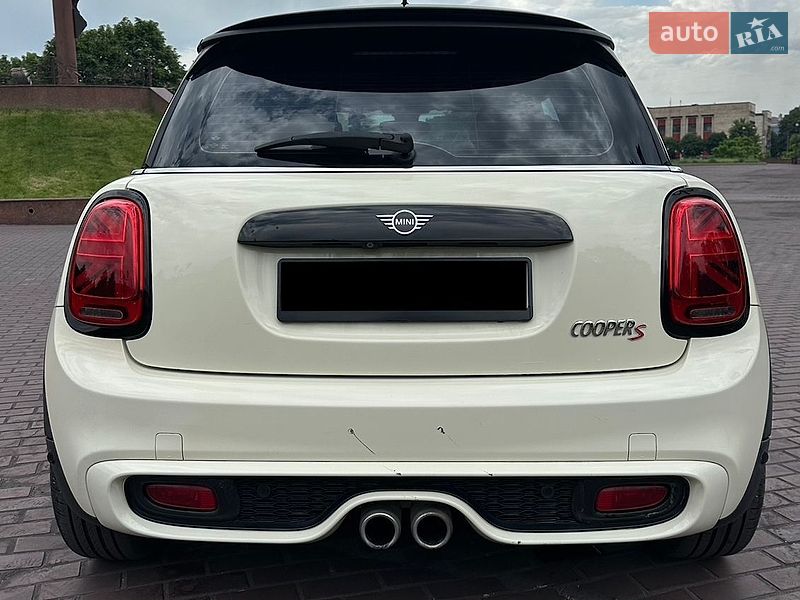 Хетчбек MINI Cooper 2018 в Дніпрі