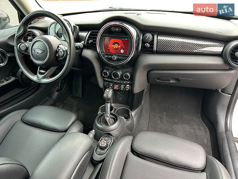 Хетчбек MINI Cooper 2018 в Дніпрі