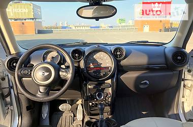 Хэтчбек MINI Countryman 2015 в Киеве